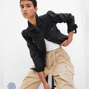 Gap Denim Puff Sleeve Jacket with Washwell perfect transitional layer
